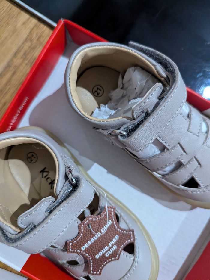 Sandales kickers taille 21 - photo numéro 4