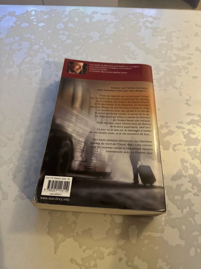 Livre la première nuit - Marc levy - photo numéro 6