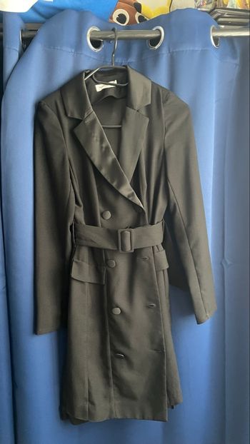 Robe noir avec ceinture NafNaf taille 34