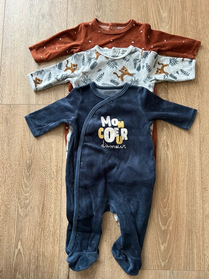 Lot 3 pyjamas velour 3 mois