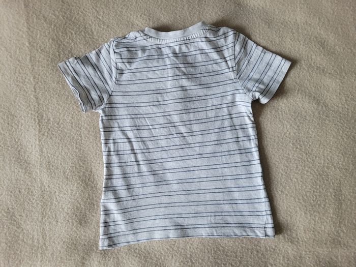 T-shirt c&a 3 ans - photo numéro 2