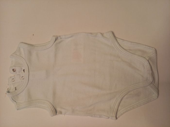 Lot bébé 9 mois "été" - photo numéro 5