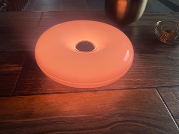 Lampe donuts design rose neuve 