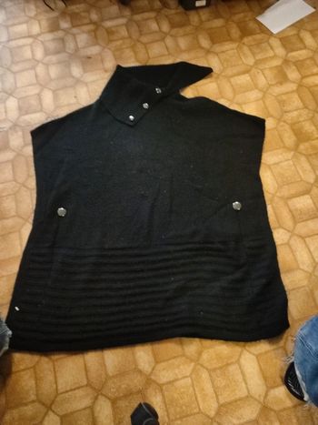 Poncho L