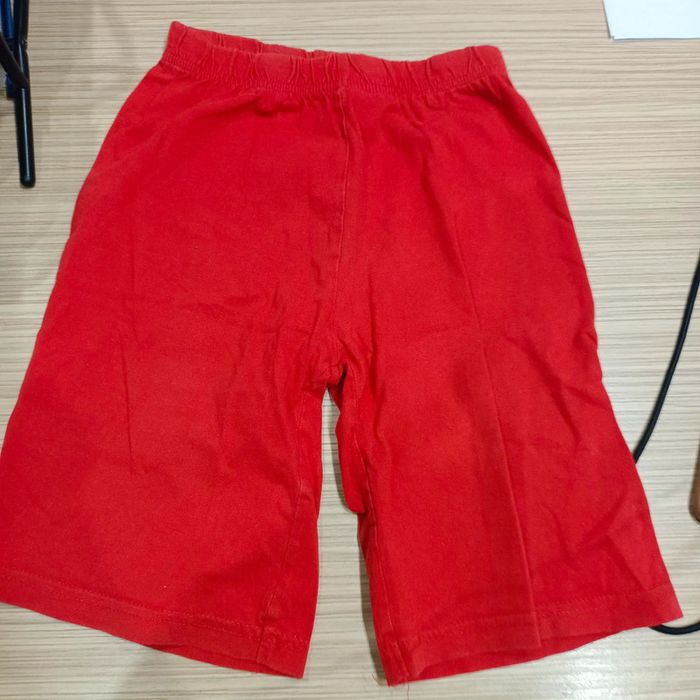 Short rouge