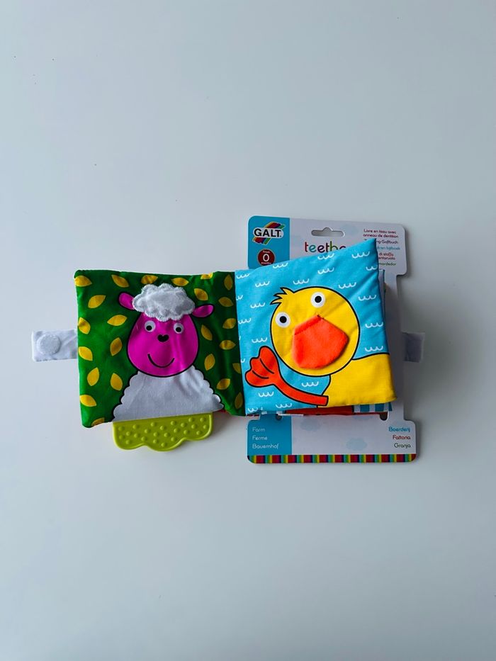 Livre sensoriel en tissu avec anneau de dentition - Galt - neuf - photo numéro 4