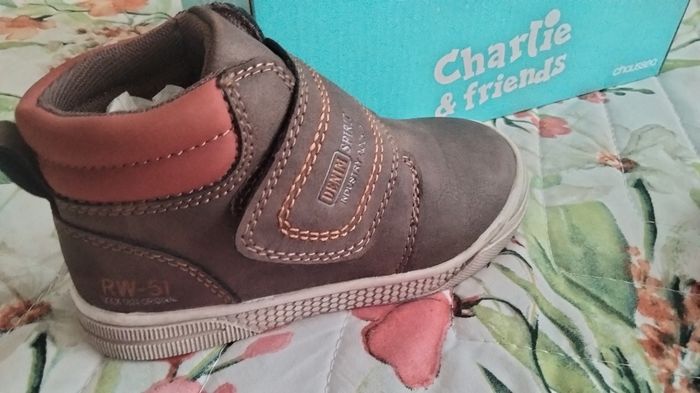 Chaussures Charlie and Friends taille 25 - photo numéro 3