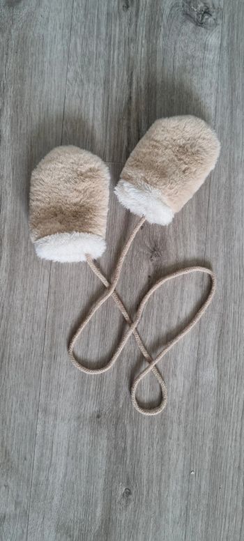 Moufles bébé tout doux