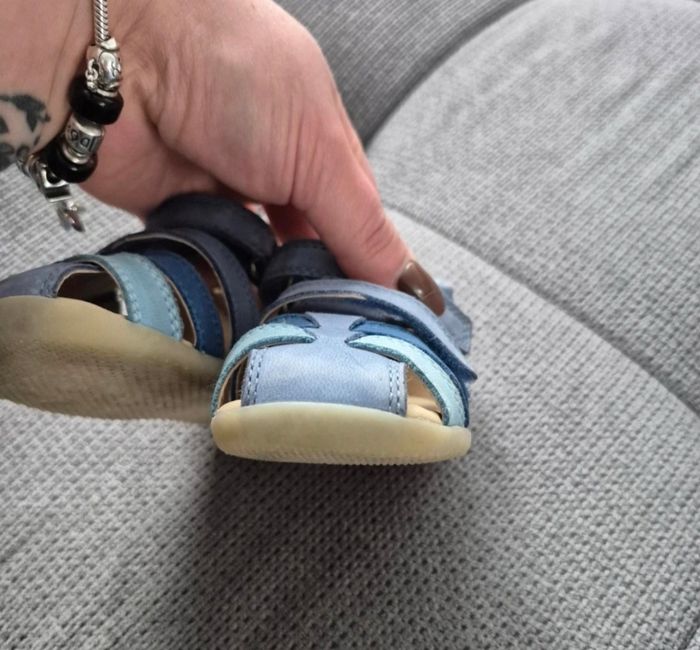 Sandalettes bébé garçon, kickers. Pointure 20. Cuir et Daim. Bleu. Comme neuves ! - photo numéro 3