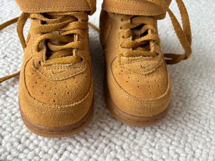 Nike air force enfant pointure 23,5 - photo numéro 5