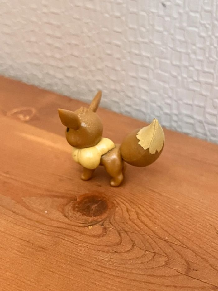 Figurine evoli - photo numéro 3