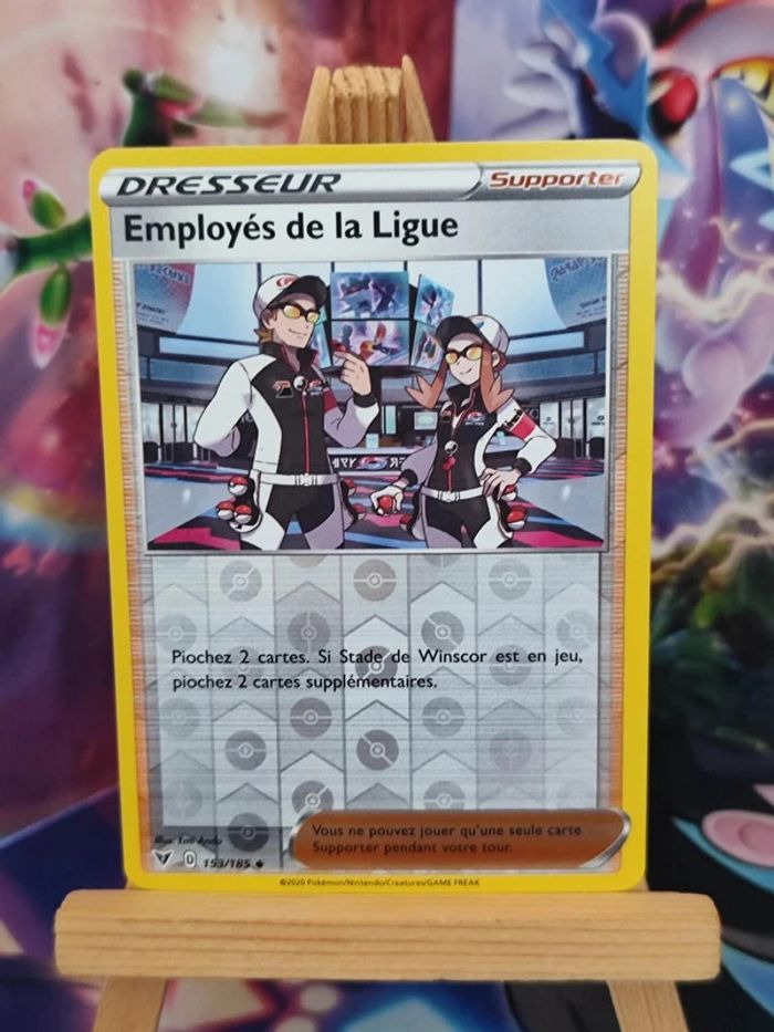 Employés de la ligue reverse dresseur 153/185 voltage éclatant