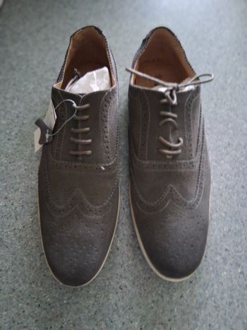 Mocassin cuir daim couture ajouré gris "P- 44" neuf