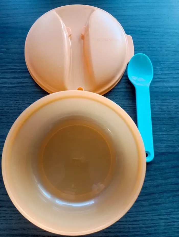 Boîte repas (cuillère fournie) Tupperware