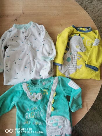 Lot 3 pyjamas velour 9 mois