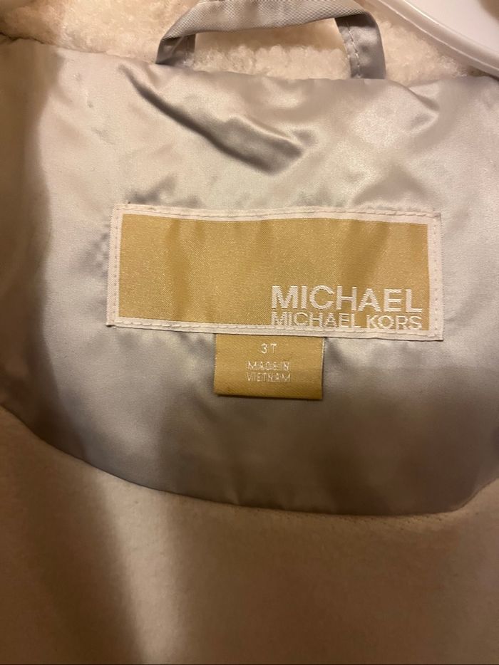 Doudoune Michael Kors taille 3 ans et demi - photo numéro 10