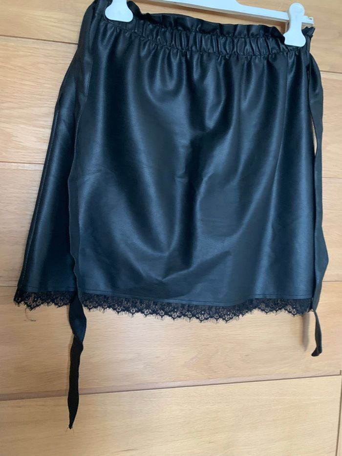 Jupe neuve - photo numéro 2