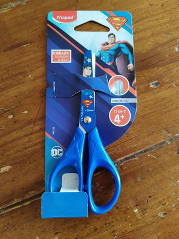 ciseau superman