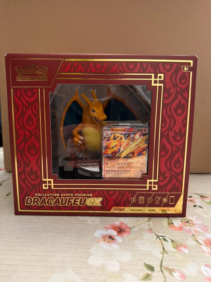 Coffret premium dracaufeu Pokémon