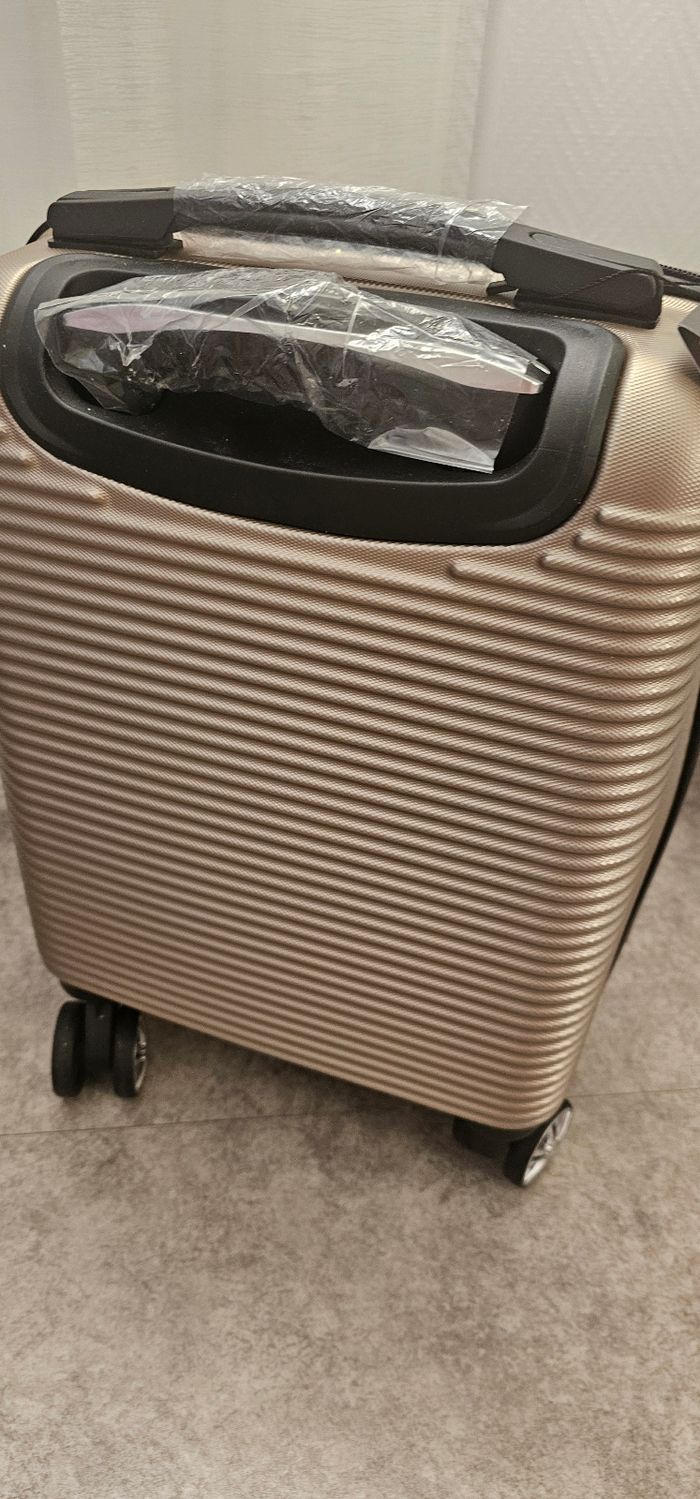 Valise cabine riaide Georges Rech - 4 roues - beige - Neuve - photo numéro 5