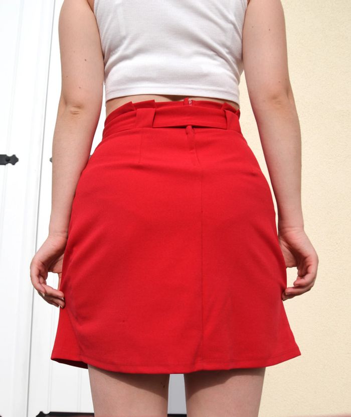 Mini jupe crayon rouge - photo numéro 3