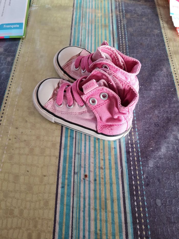 Baskets Converse All Star taille 21 - photo numéro 3