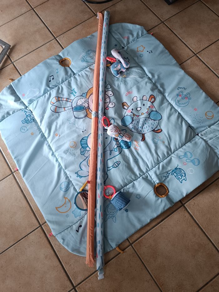 Tapis d'éveil / parc noukies très bon état - photo numéro 4