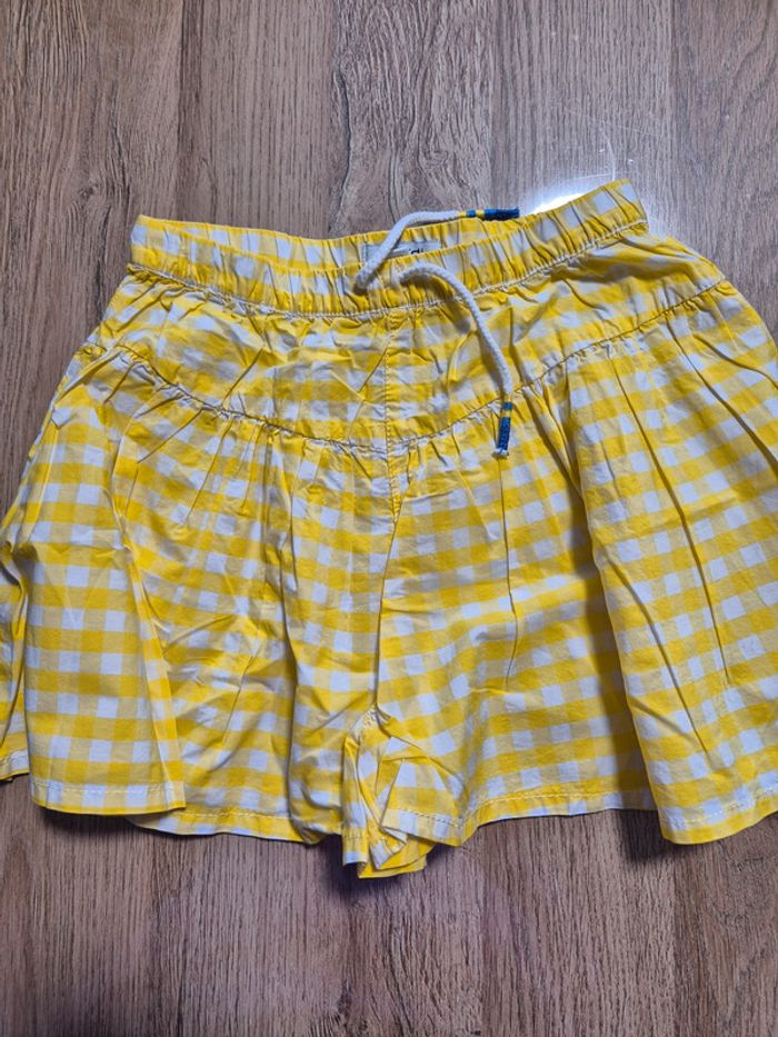 Jupe short Okaidi 8 ans jaune neuve