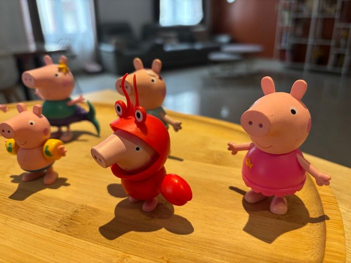 Figurines Peppa pig thème été - photo numéro 4
