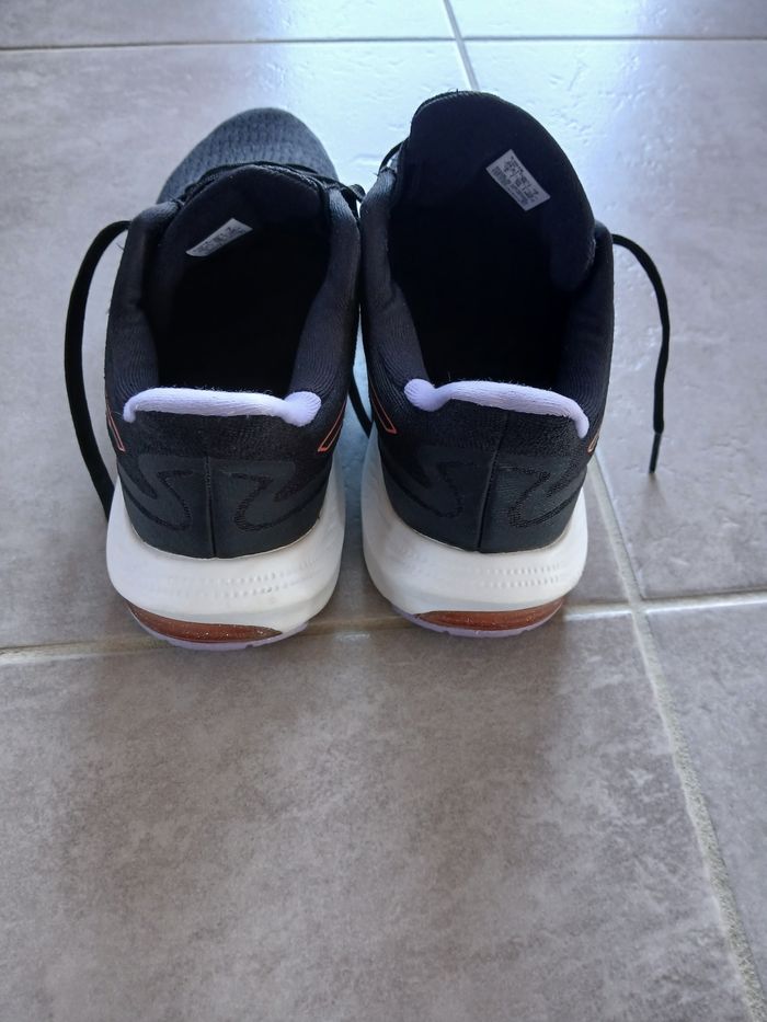 Baskets Asics - photo numéro 2