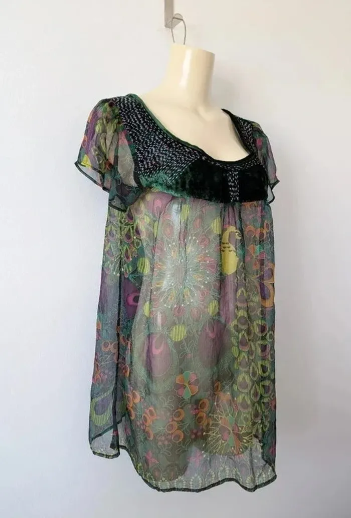 Blouse d'été brodé - Custo Barcelona - taille 3 (38) - photo numéro 2