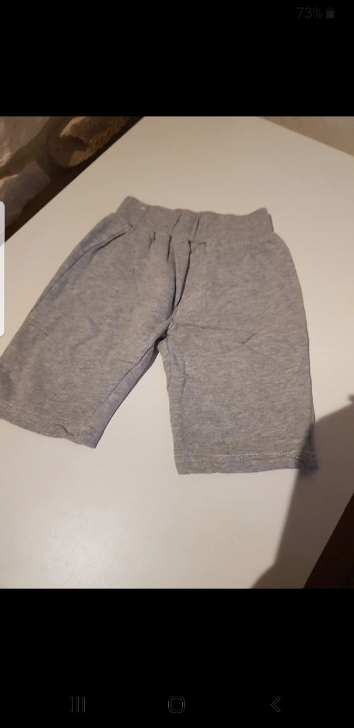 Ensemble bébé taille 6 mois - photo numéro 3