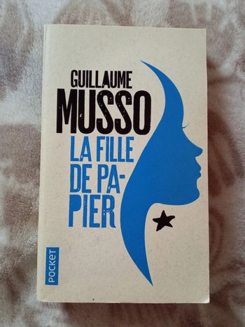 La fille de papier / Guillaume Musso