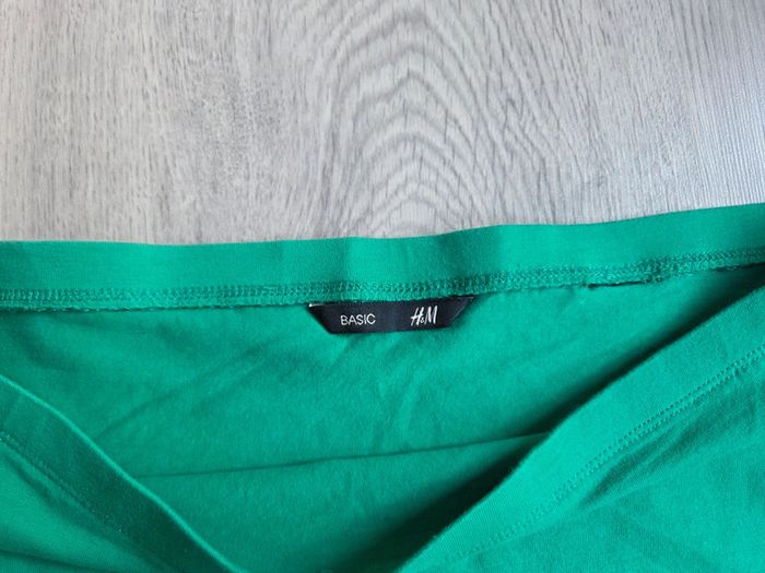 Jupe verte H&M taille m - coupe droite - photo numéro 2