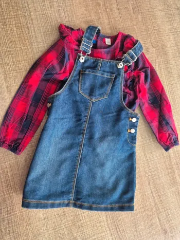 Ensemble Okaïdi neuf 5 ans