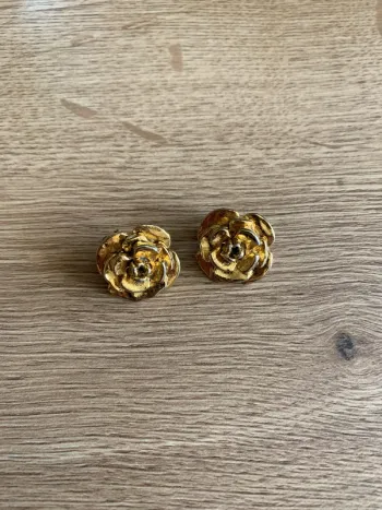 Boucles D oreilles vintage camélia