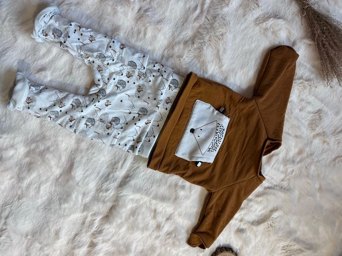 Pyjama chaud deux pièce, taille 6 mois