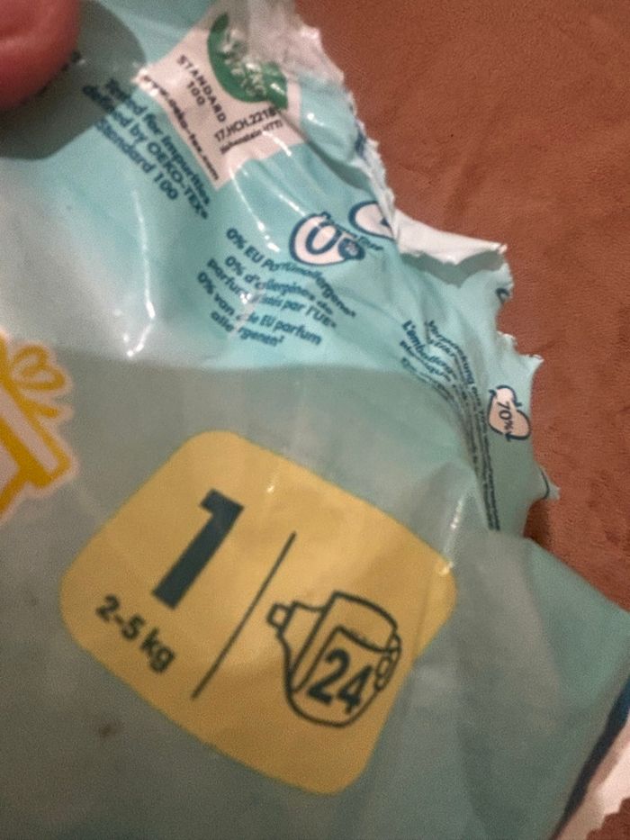 16 couches Pampers taille 1 - photo numéro 3