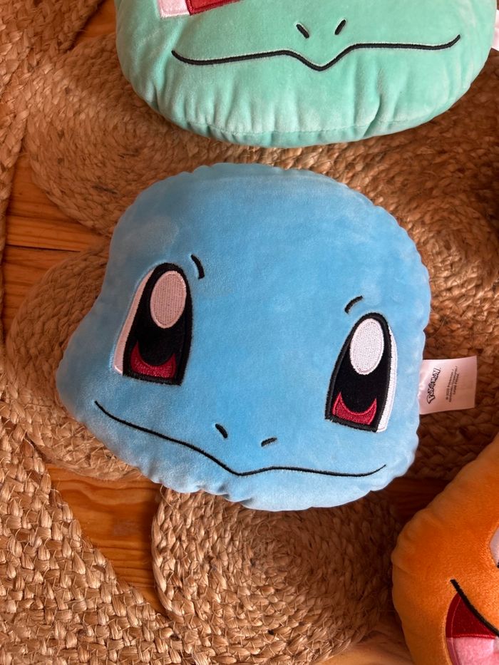 Lot de 4 coussins Pokémon - photo numéro 3