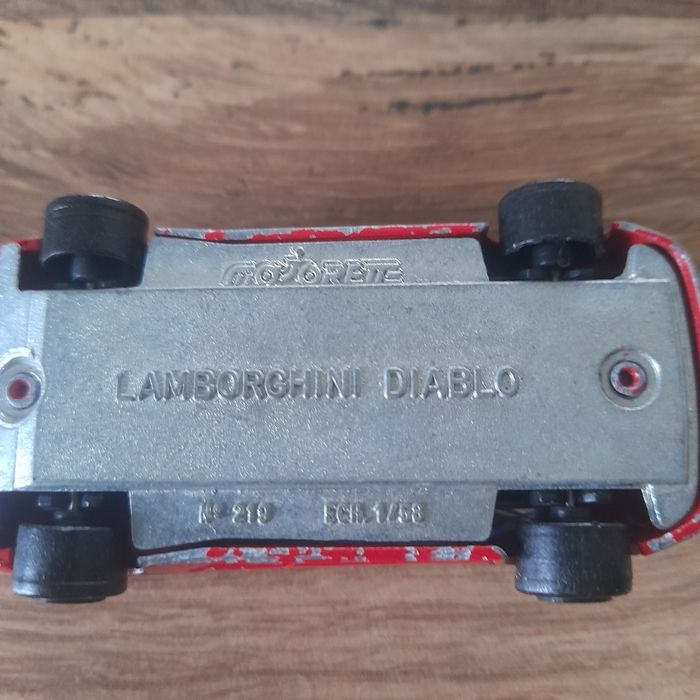 Lot 2 camions et voitures Majorette - photo numéro 4