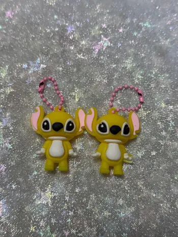 Lot de 2 stitchs