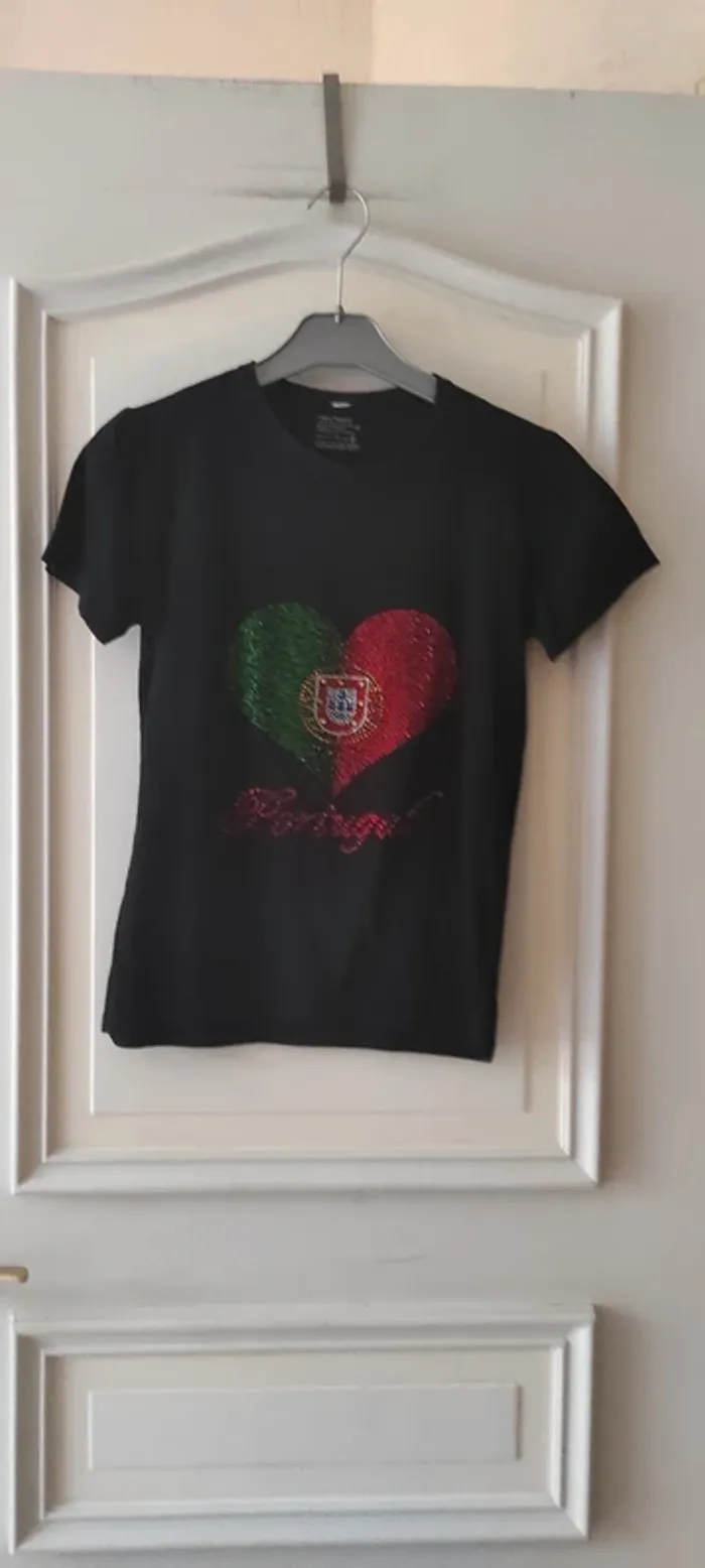 💐Tee-shirt manche courtes   - taille S - Très bon état💐