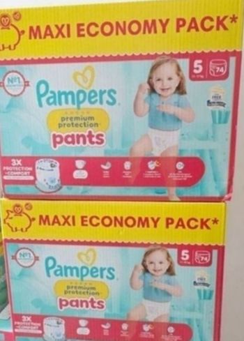Deux cartons couche Pampers taille 5 preuim