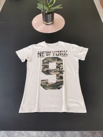 Tee shirt small gang 16 ans