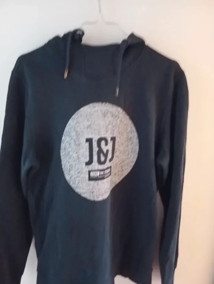 Pull à capuche Jack and Jones, en S.
