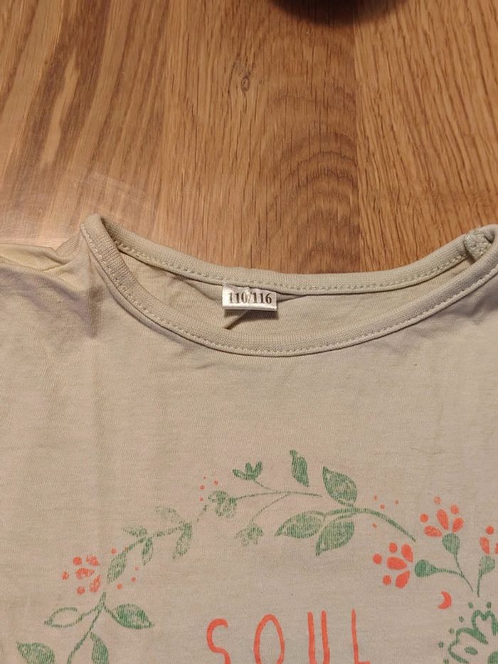 T-shirt 110/116 - photo numéro 2