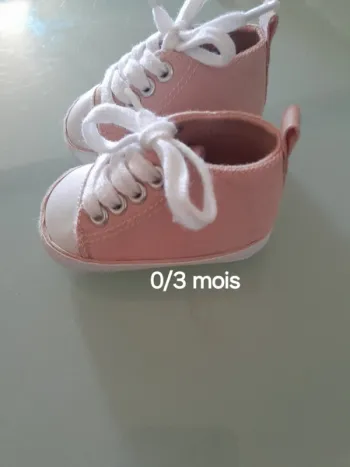 Chaussure rose 0/3 mois