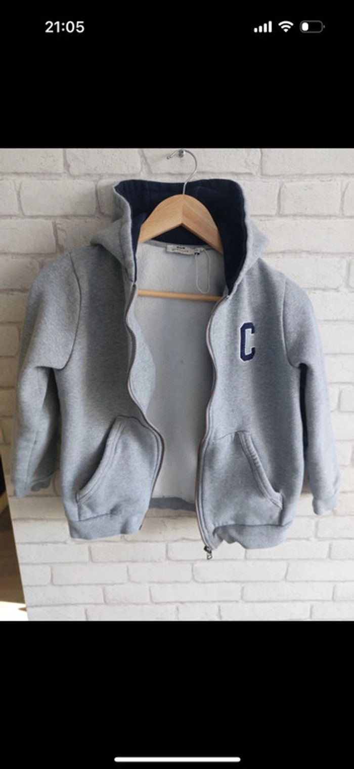 Veste avec capuche Cyrillus taille 12 ans - photo numéro 2