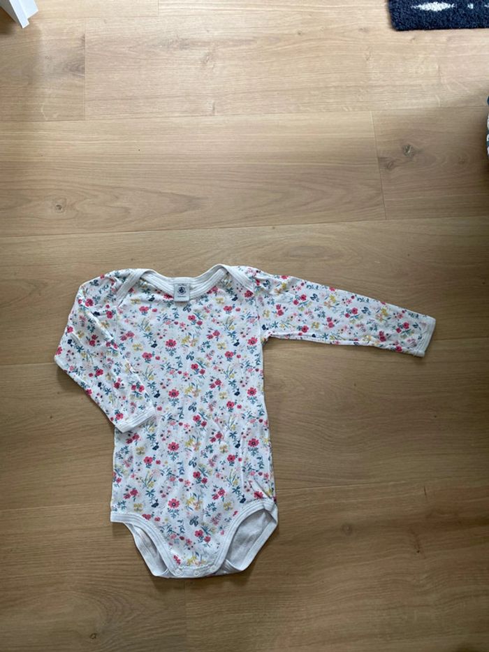 Body ML fleuri Petit Bateau 24 mois