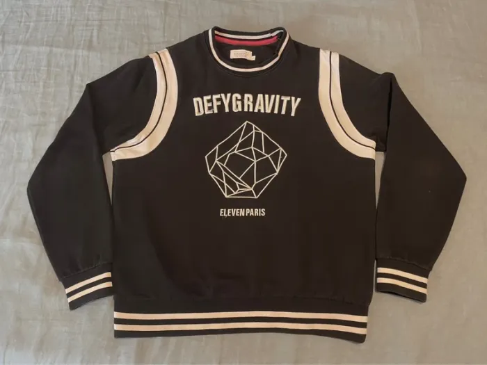 Sweat Eleven Paris noir “Defy Gravity” taille L - Style streetwear